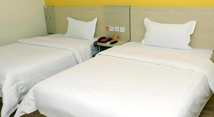 7 Days Inn Chengdu Sichuan University South Railway Station Ngoại thất bức ảnh