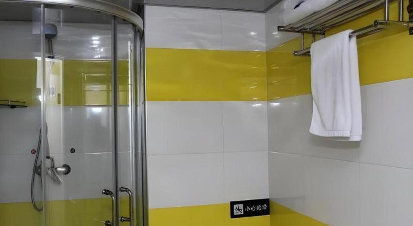 7 Days Inn Chengdu Sichuan University South Railway Station Ngoại thất bức ảnh
